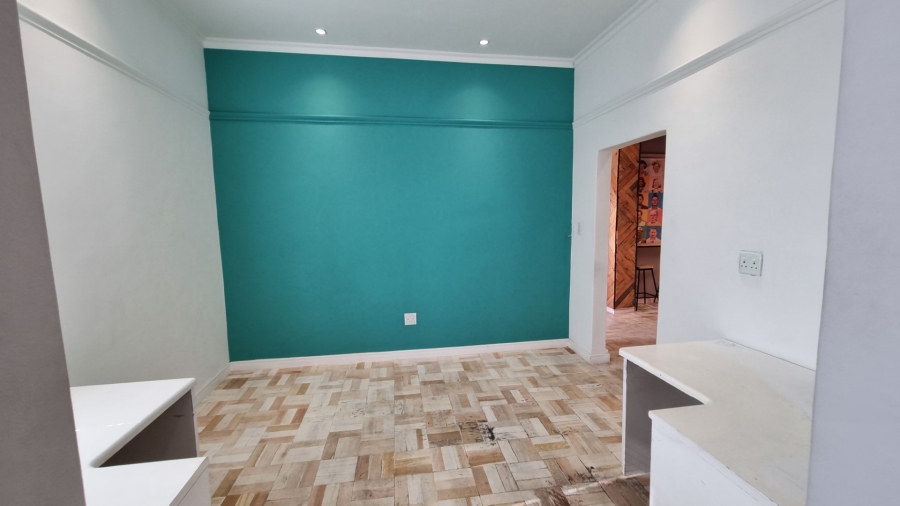 To Let Commercial Property for Rent in Woodstock Western Cape